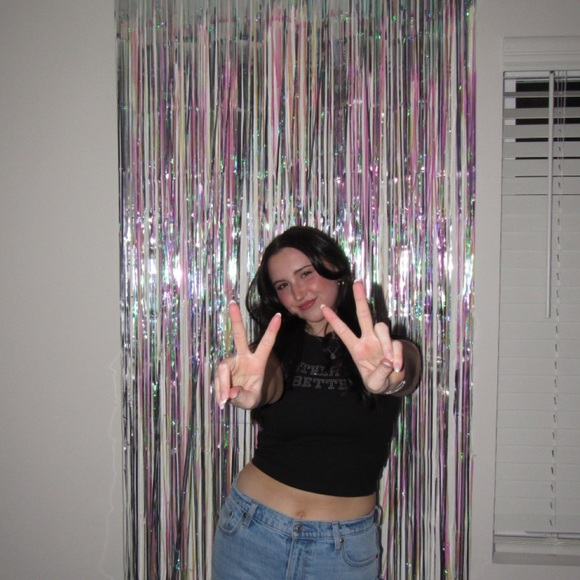 Hey!! My name is Olivia and I am new to the Poshmark Community! - Picture 2 of 3